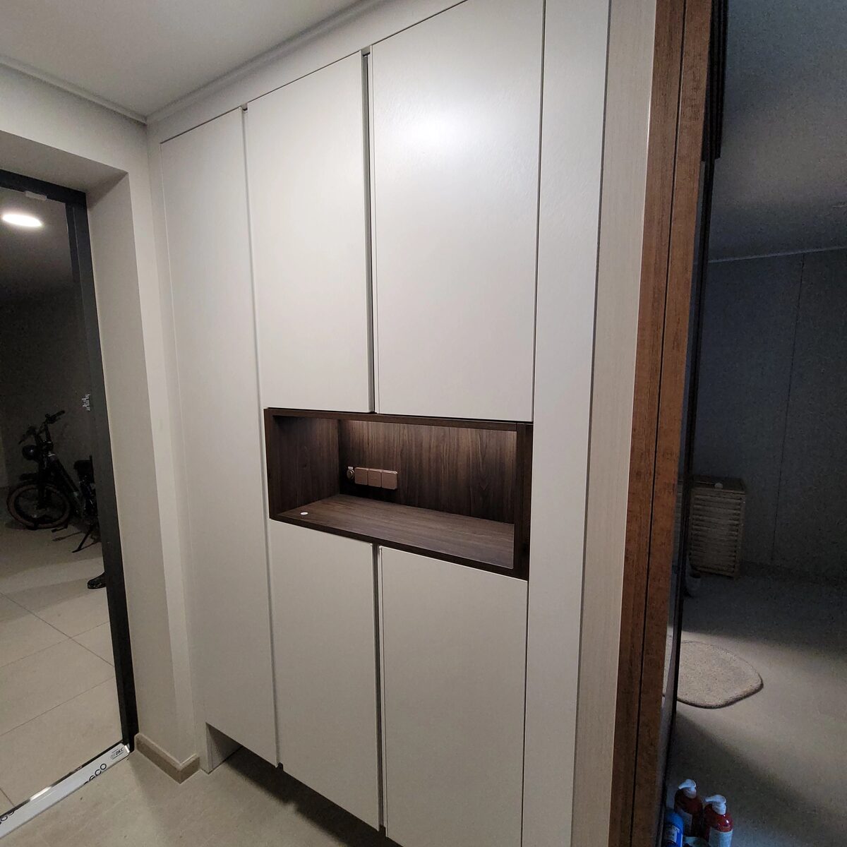 붙박이장 도어 마감 시공 사진